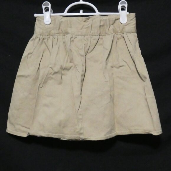 OLD NAVY | medium, 8, kids, girls, regular | Beige Skorts | Button Detail Front - Picture 2 of 14